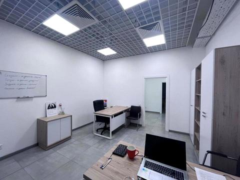 коммерческая по адресу Героев Полка "Азов ул. (Малиновского маршала), 12