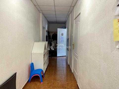 коммерческая по адресу Митрополита Андрея Шептицкого, 1