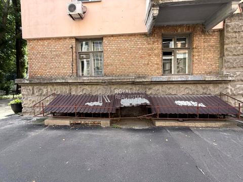 коммерческая по адресу Панаса Мирного ул., 1