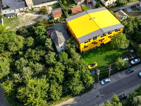 комерційна за адресою 192-га Садова вул., 3