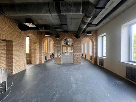 комерційна за адресою Прорізна вул., 11