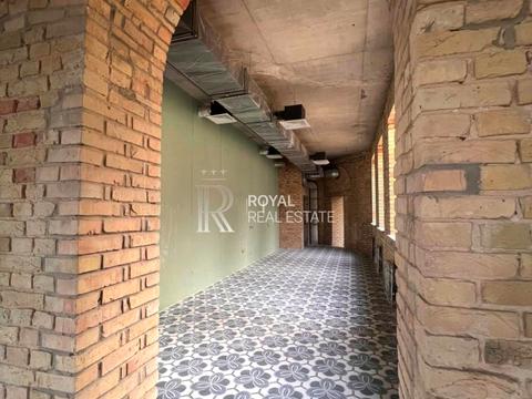 комерційна за адресою Прорізна вул., 11