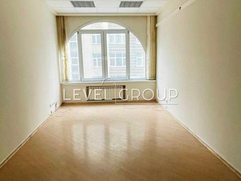 комерційна за адресою Київ, Саксаганського вул., 121