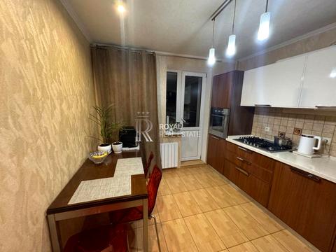 квартира за адресою Рибальська вул., 8