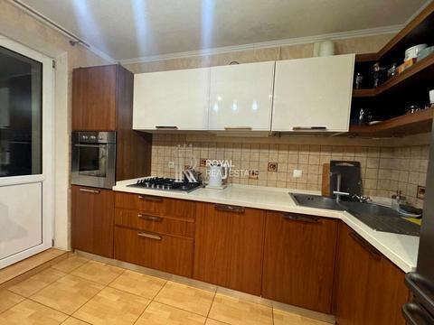 квартира за адресою Рибальська вул., 8