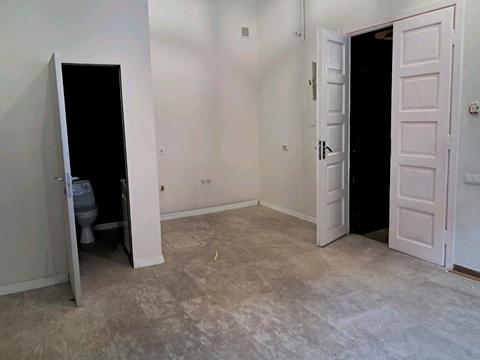 коммерческая по адресу Нижанковского ул., 2/4