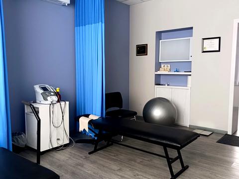 комерційна за адресою Філарета Колесси вул., 55