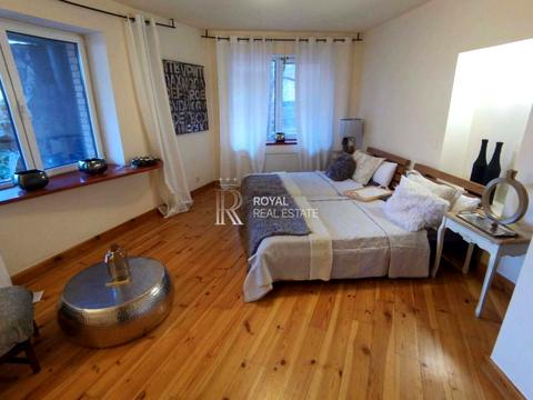 будинок за адресою смт. Козин, Шевченко