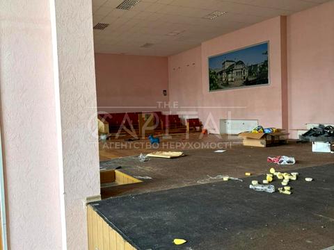 комерційна за адресою Миколи Василенка вул., 4