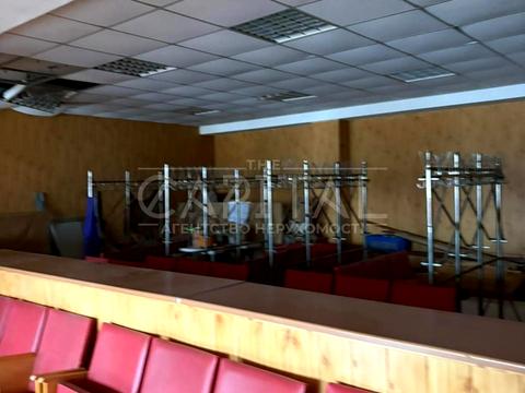 комерційна за адресою Миколи Василенка вул., 4