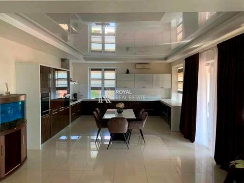 будинок за адресою смт. Ворзель, Ясна