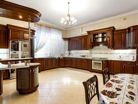 будинок за адресою смт. Козин, Старокиївська вул.