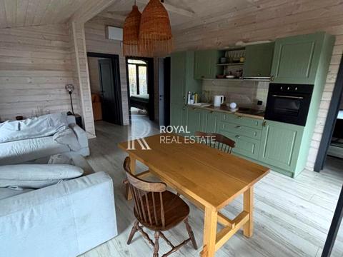 будинок за адресою Центральна вул., 5