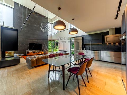 будинок за адресою центральна