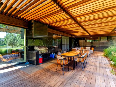 будинок за адресою центральна