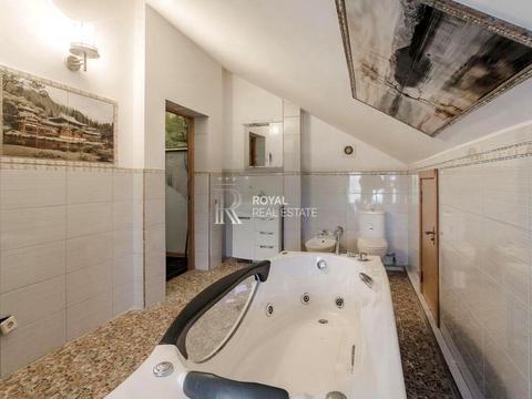 будинок за адресою Грушевского