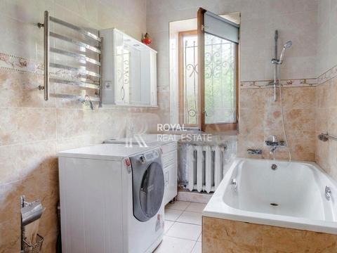 будинок за адресою Грушевского