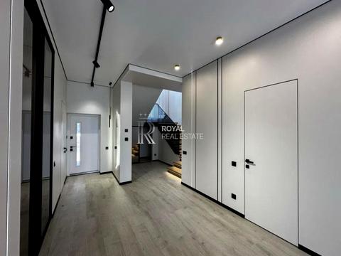 будинок за адресою Центральна вул.