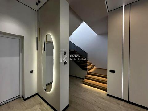 будинок за адресою Центральна вул.