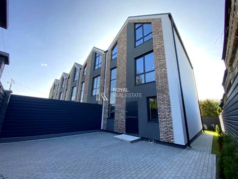 будинок за адресою Каштанова вул., 47