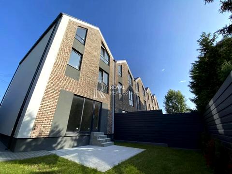 будинок за адресою Каштанова вул., 47