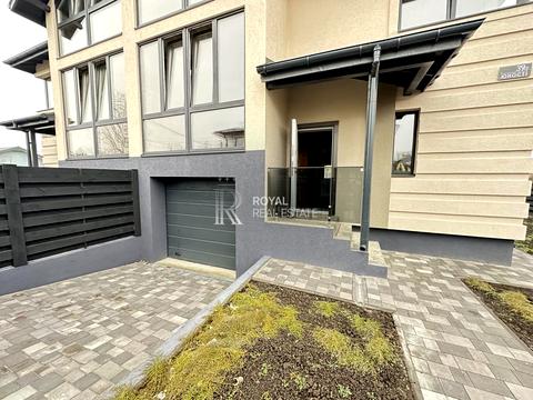 будинок за адресою Світанкова вул.