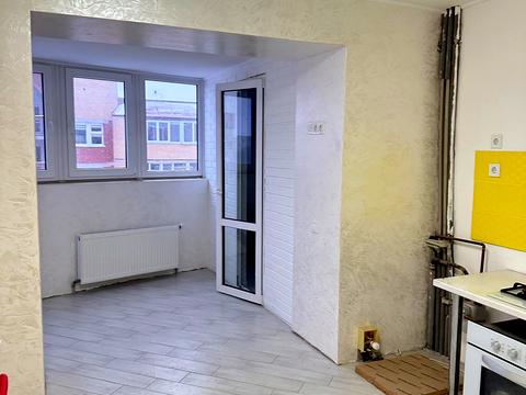 квартира за адресою Довженка вул., 14