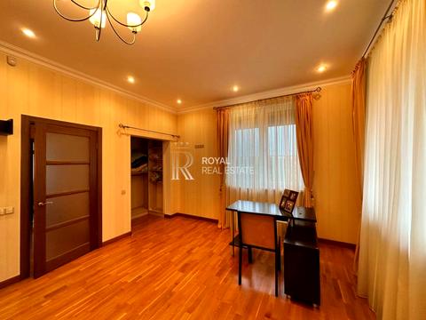 дом по адресу Леси Украінки