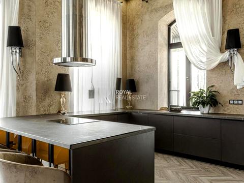 будинок за адресою Янтарна вул., 1