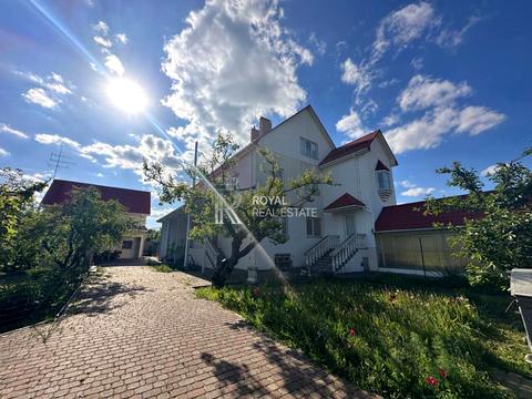 будинок за адресою Молодіжна