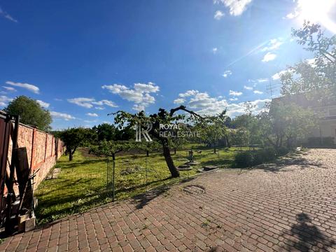 будинок за адресою Молодіжна