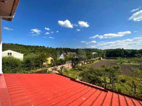 будинок за адресою Молодіжна