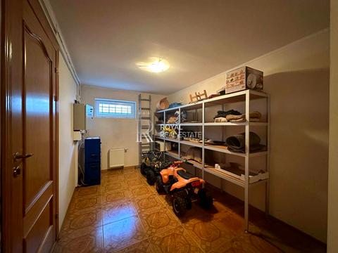 будинок за адресою Молодіжна