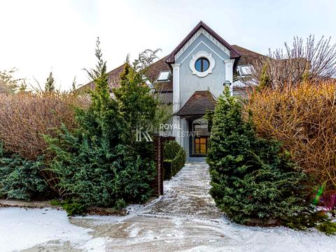 будинок за адресою Центральна