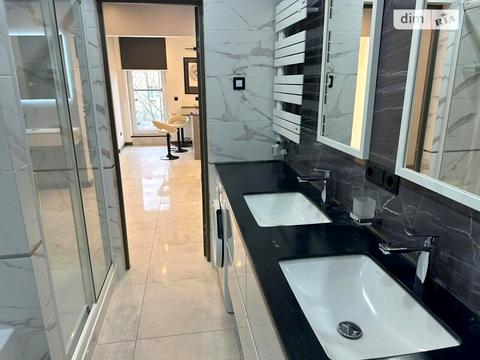 квартира за адресою Пекарська вул., 30