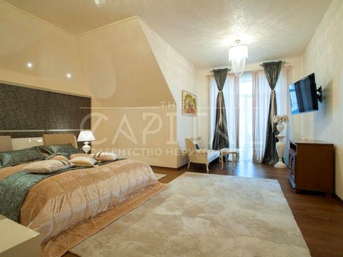 будинок за адресою Парникова вул.