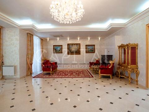 будинок за адресою Парникова вул.