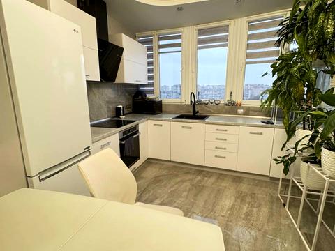 квартира за адресою Одеса, Костанді вул., 162/6