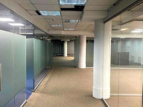 комерційна за адресою Жилянська вул., 104/24