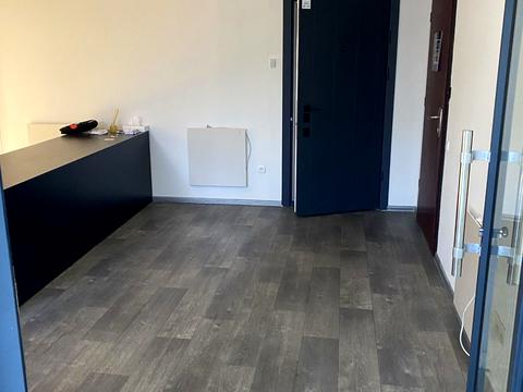 комерційна за адресою Жилянська вул., 104/24