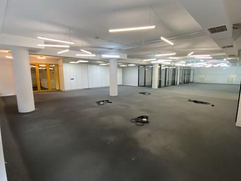 комерційна за адресою Жилянська вул., 104/24