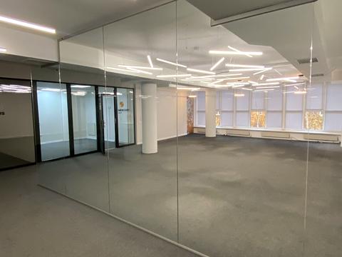 комерційна за адресою Жилянська вул., 104/24