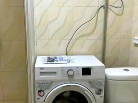 комерційна за адресою Миру вул., 27