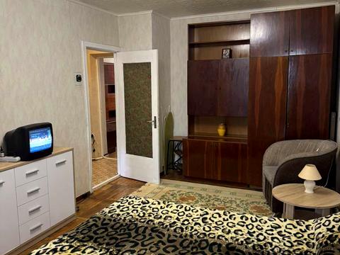 квартира за адресою Володимира Івасюка вул., 1