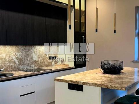 будинок за адресою Квітнева вул.