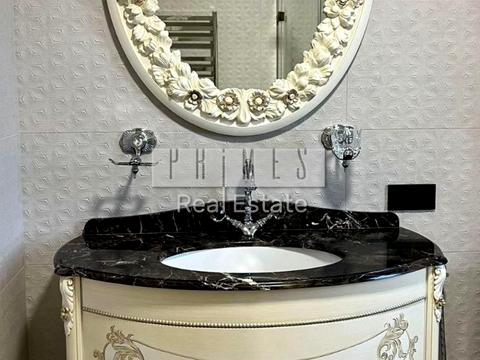 будинок за адресою Квітнева вул.