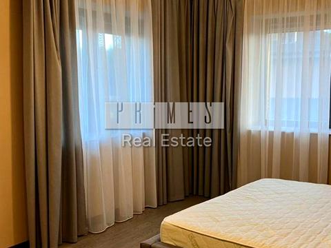 будинок за адресою Квітнева вул.