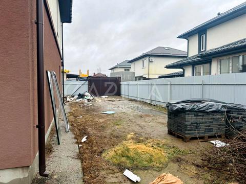 будинок за адресою Лозова