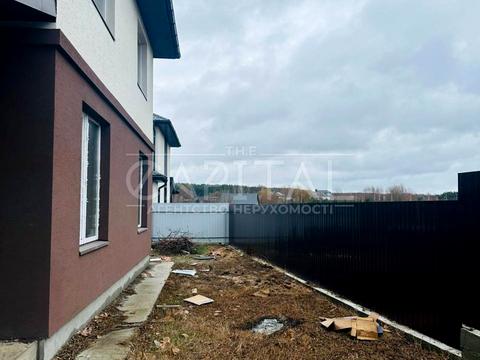 будинок за адресою Лозова