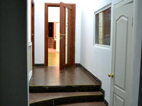 комерційна за адресою Микільсько-Слобідська вул., 6